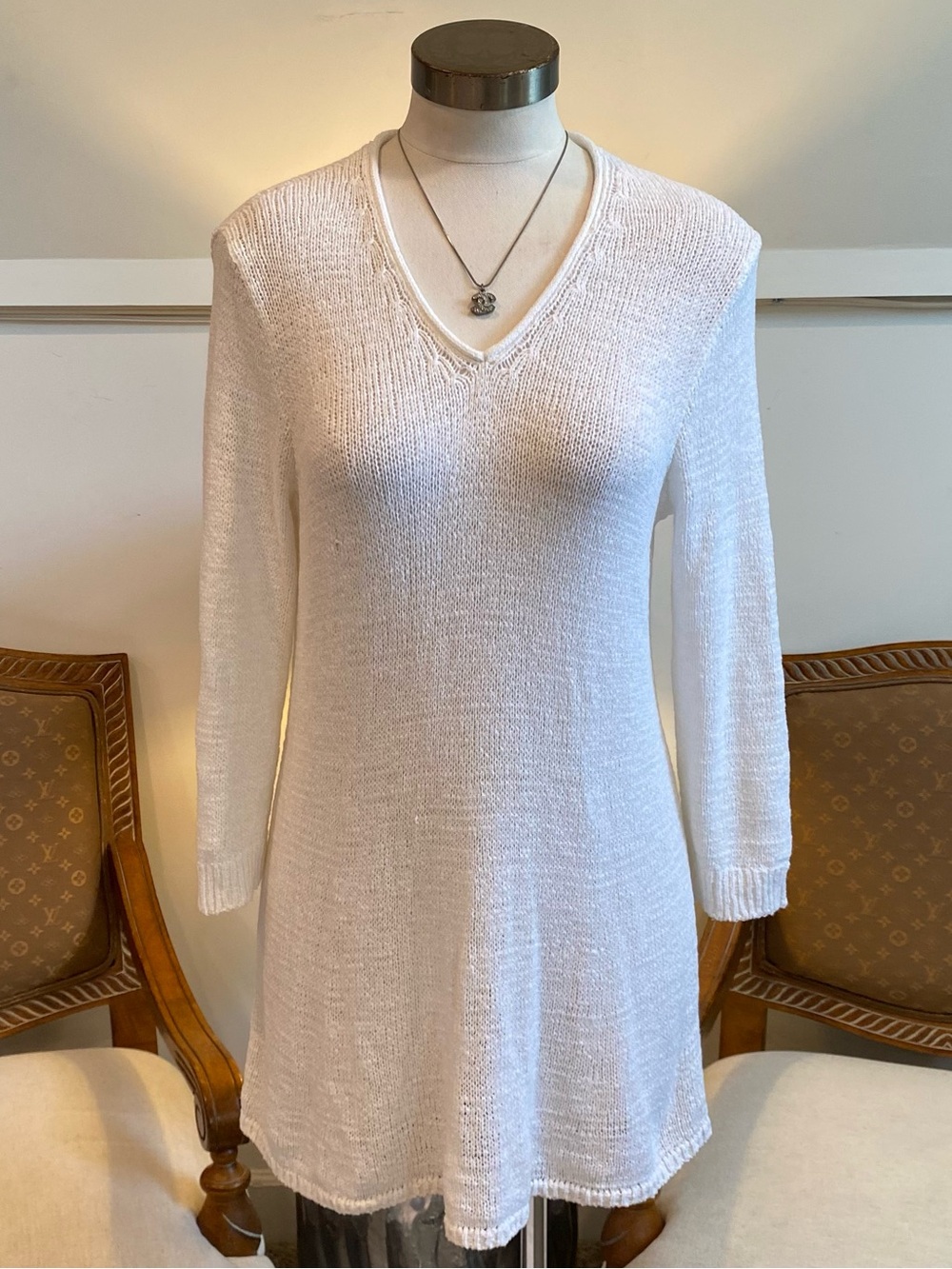 BELFORD White V-Neck Cotton Knit Long Sleeve Mini Dress, Size Large
